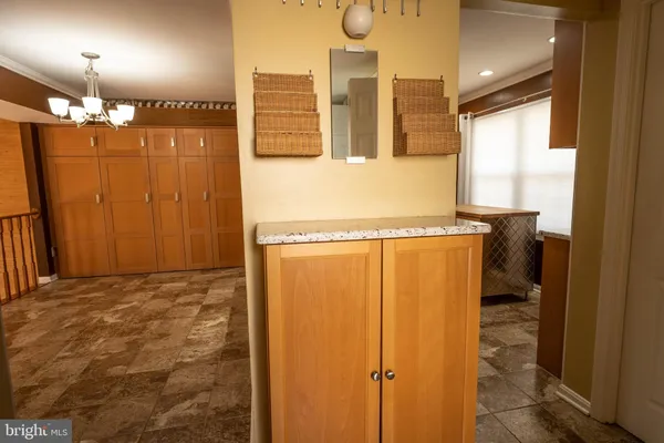 $685,000 | 8318 Uxbridge Court, Springfield, VA 22151