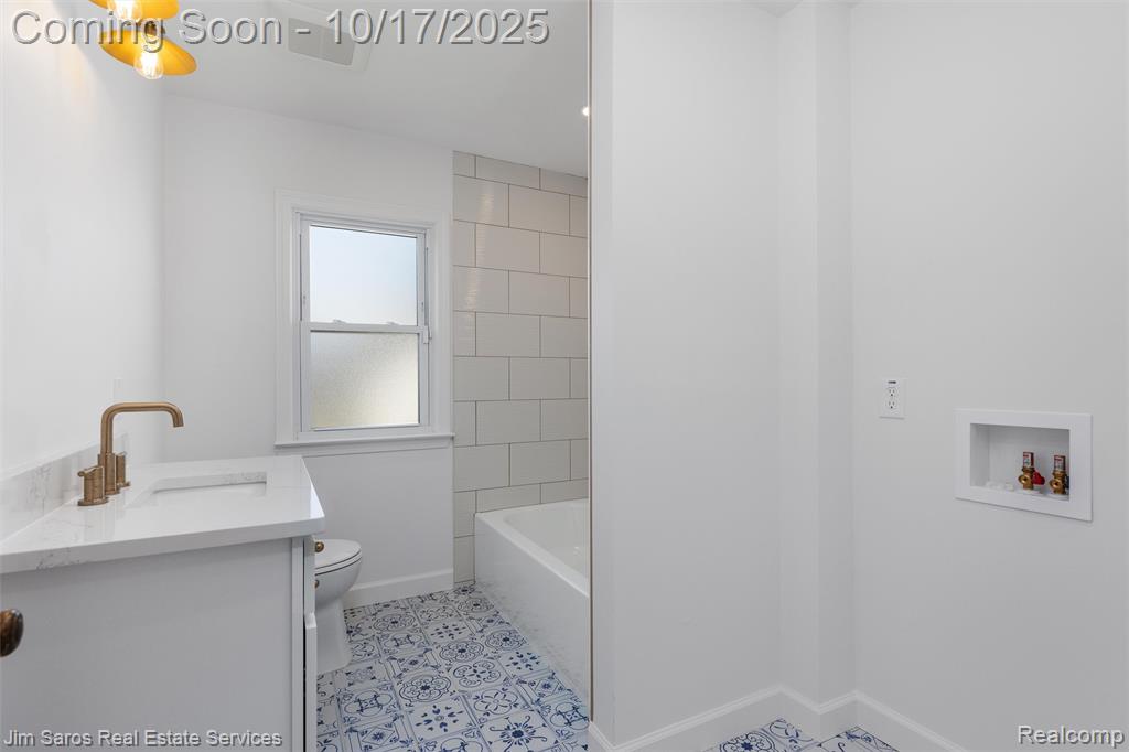 807 Barrington Road Grosse Pointe Park, MI 48230 - Photo 9 of 25