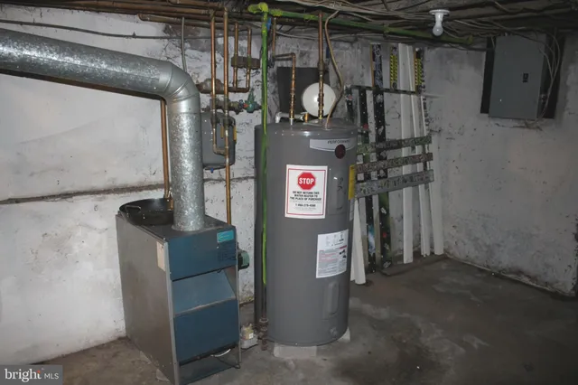 $2,000 | 409 North York Street, Pottstown, PA 19464