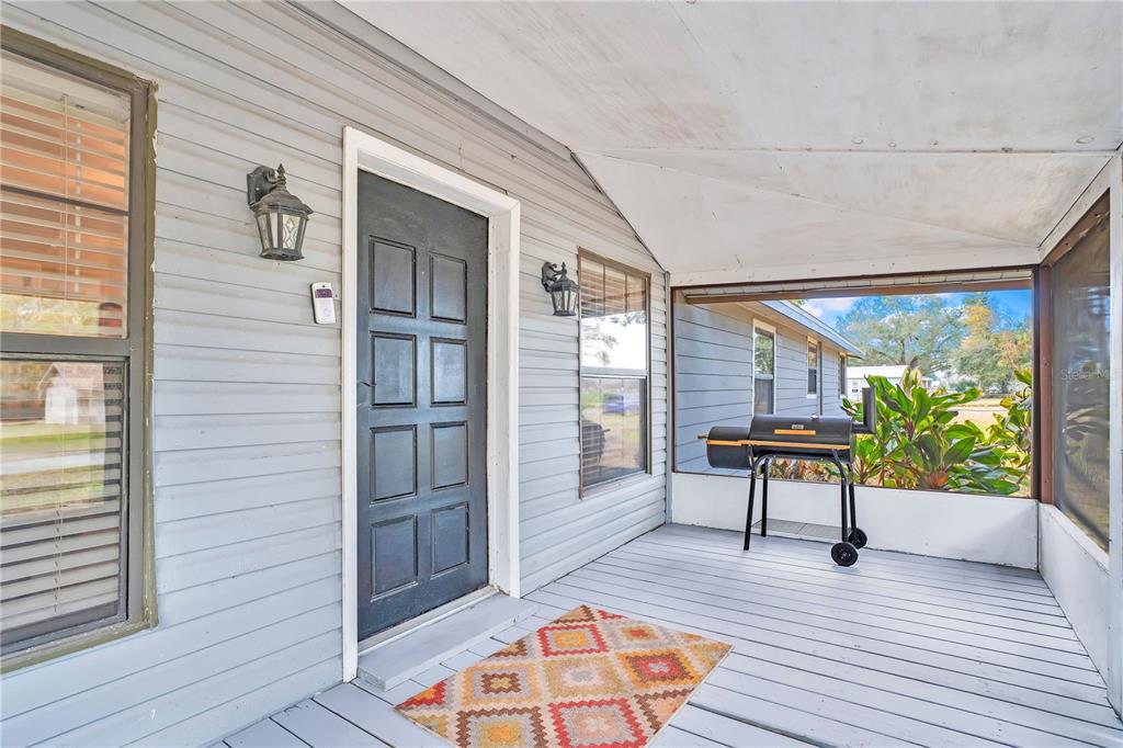 13713 Walden Sheffield Road Dover, FL 33527 - Photo 5 of 39