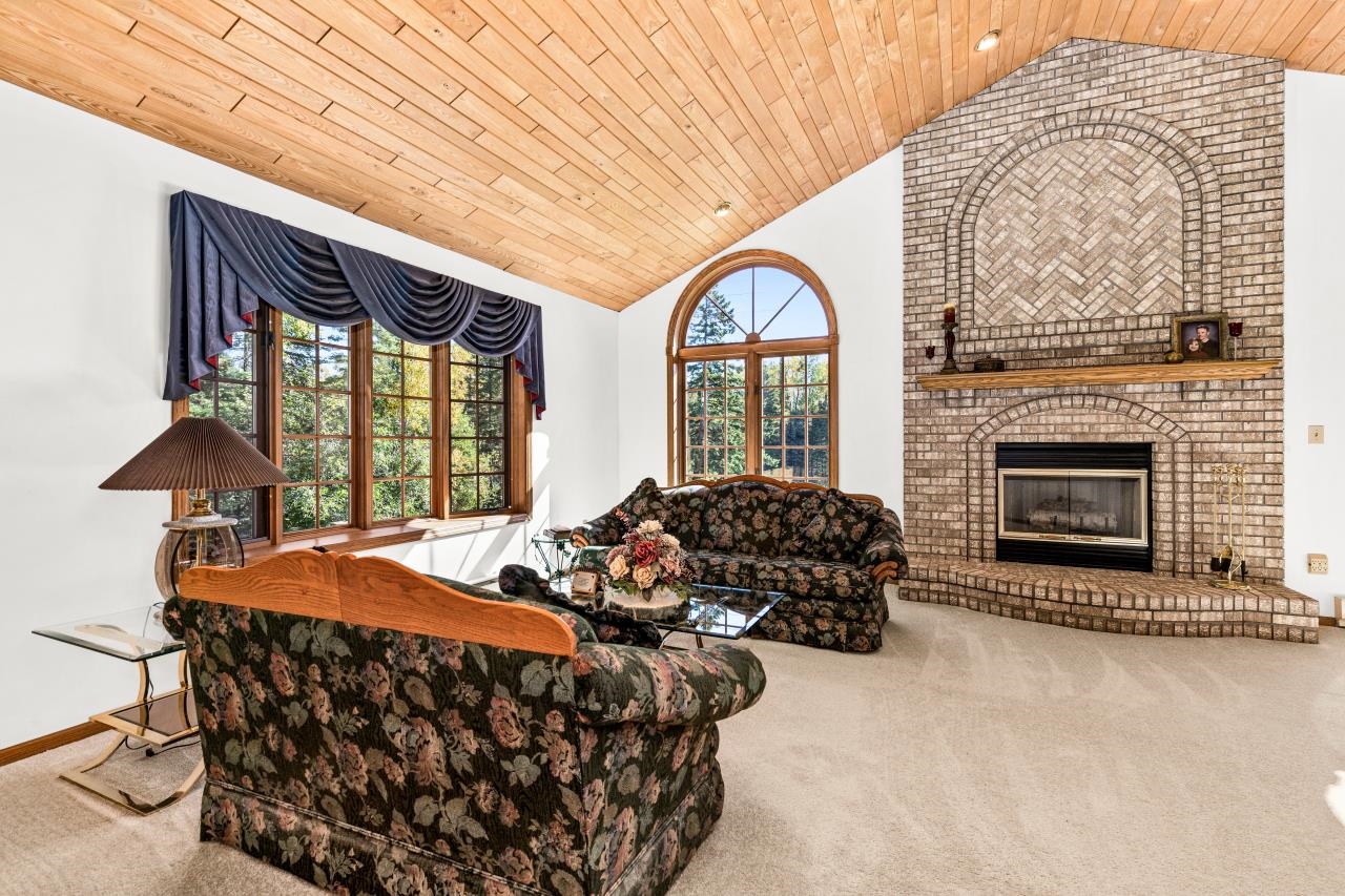 1563 Highway 61 Two Harbors, MN 55616 - Photo 15 of 47