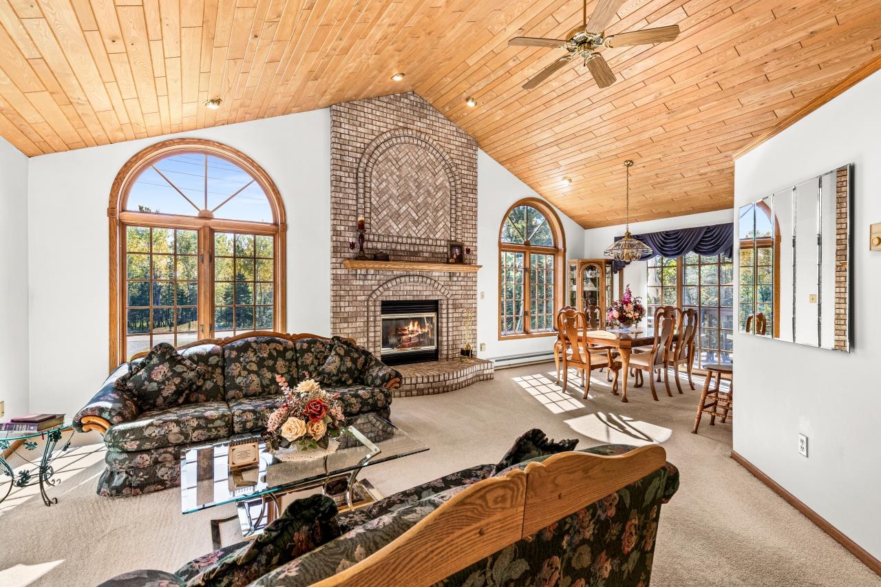 1563 Highway 61 Two Harbors, MN 55616 - Photo 16 of 47