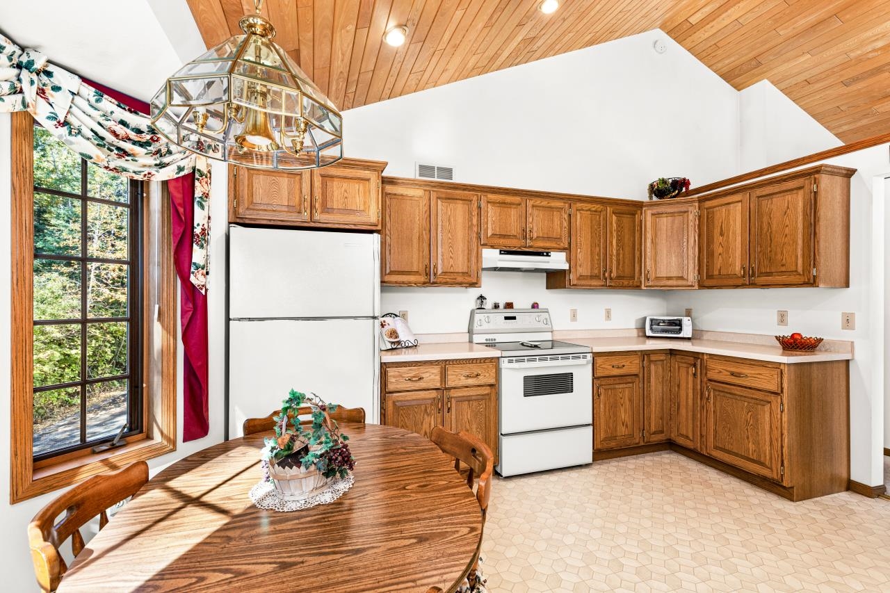 1563 Highway 61 Two Harbors, MN 55616 - Photo 25 of 47