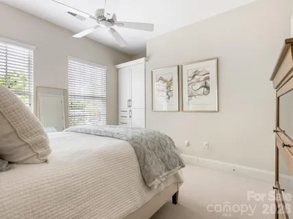 $525,000 | 2964 Selwyn Avenue, Unit 209, Charlotte, NC 28209