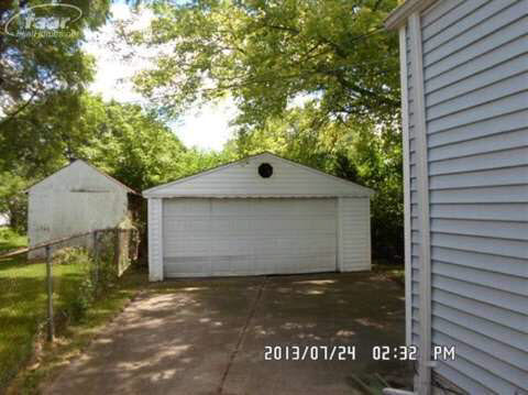 113 West Rutgers Avenue Pontiac, MI 48340 - Photo 4 of 16 20365285-3.JPG