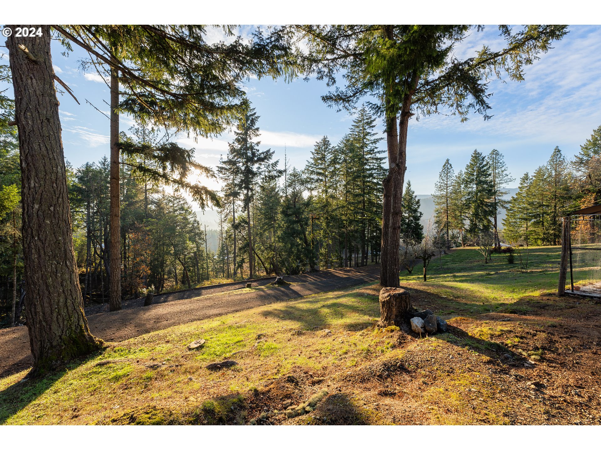 1034 Cleveland Loop Road Roseburg, OR 97471 - Photo 2 of 44 Gallery Image 2