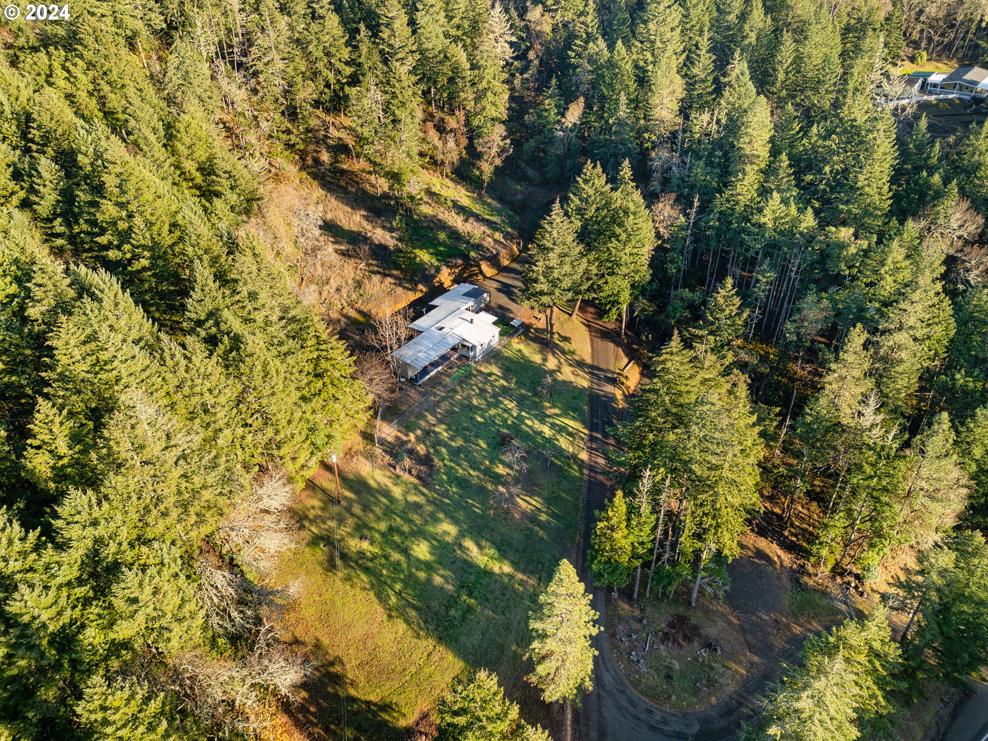 1034 Cleveland Loop Road Roseburg, OR 97471 - Photo 42 of 44 Gallery Image 42