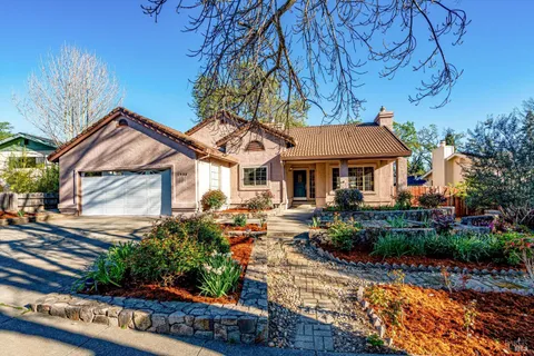 $839,000 | 2908 Victoria Court, Napa, CA 94558