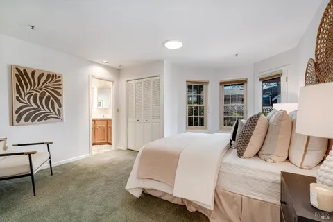 $839,000 | 2908 Victoria Court, Napa, CA 94558