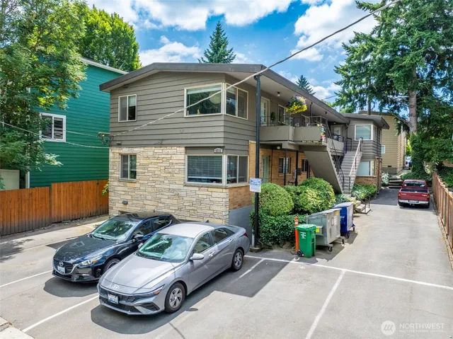 $2,145,000 | 6515 5th Avenue Northeast, Seattle, WA 98115