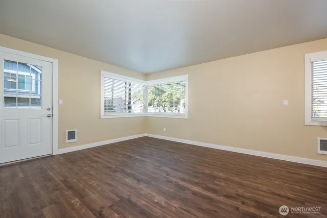 $2,145,000 | 6515 5th Avenue Northeast, Seattle, WA 98115