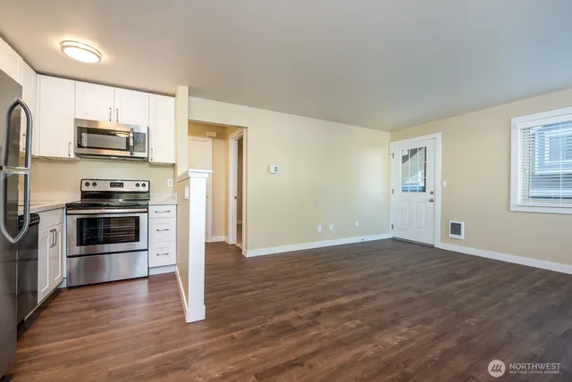 $2,145,000 | 6515 5th Avenue Northeast, Seattle, WA 98115