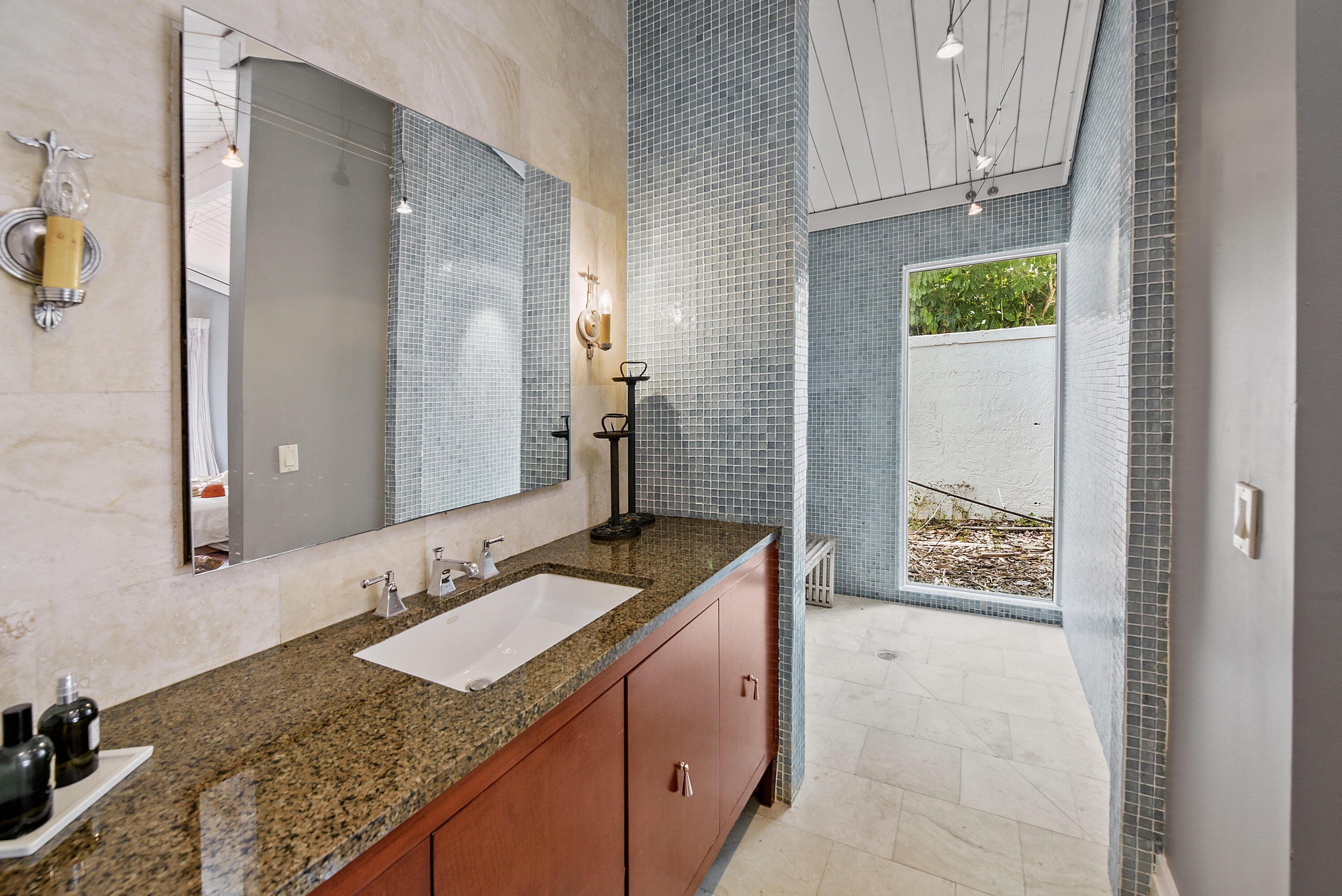 108 Sunfish Lane Jupiter, FL 33477 - Photo 20 of 31 Primary Bath/Shower