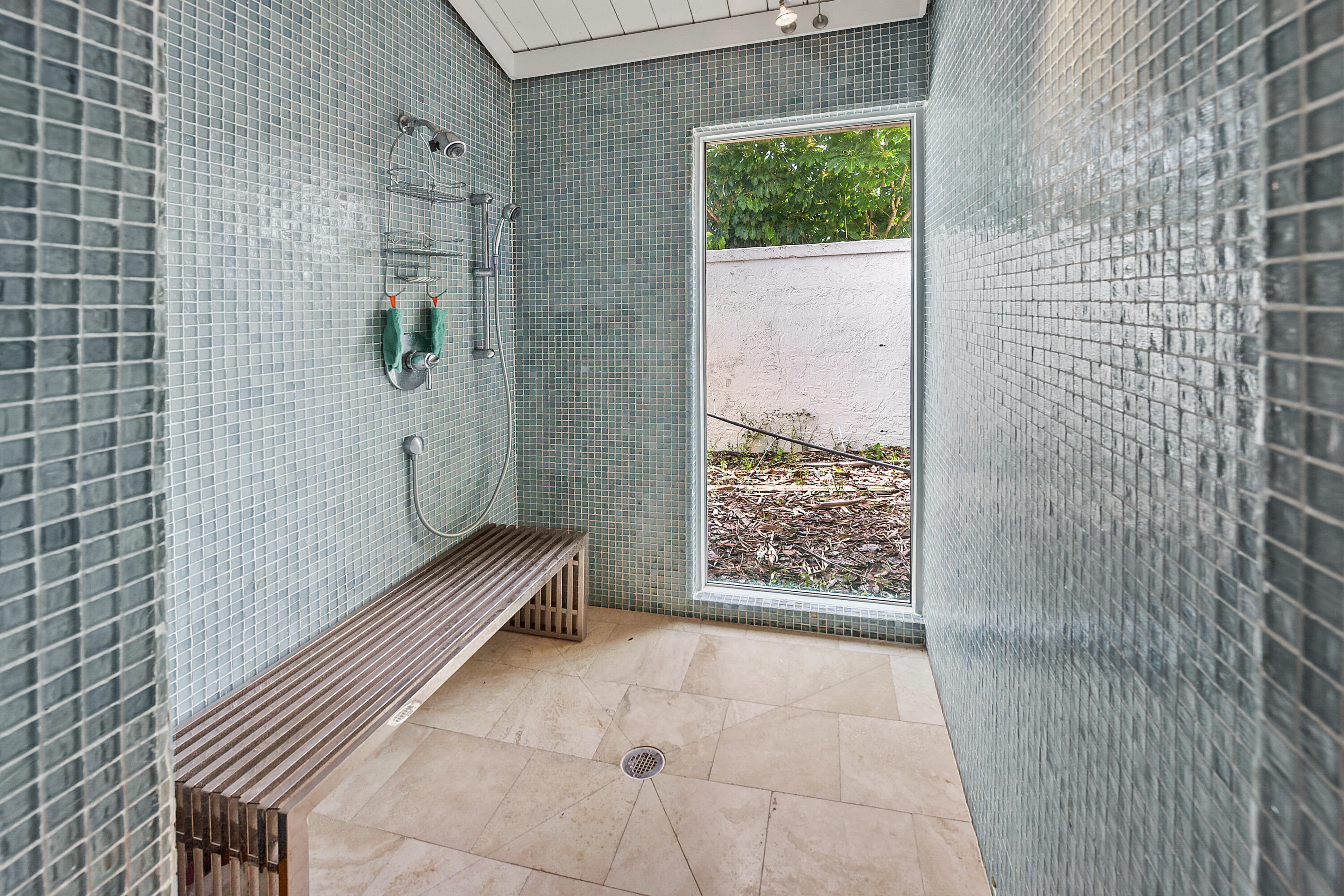 108 Sunfish Lane Jupiter, FL 33477 - Photo 22 of 31 Primary Shower