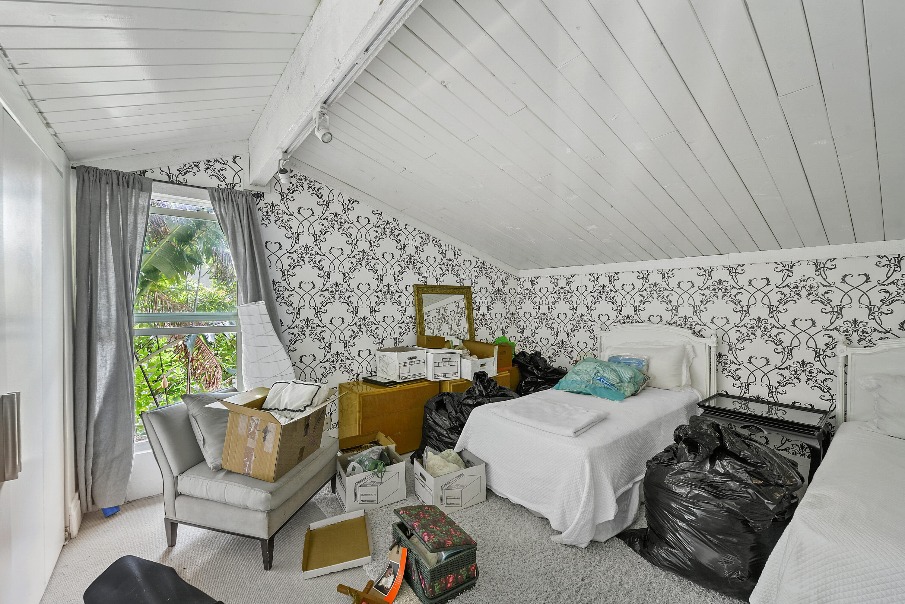 108 Sunfish Lane Jupiter, FL 33477 - Photo 27 of 31 Loft/3rd Bedroom