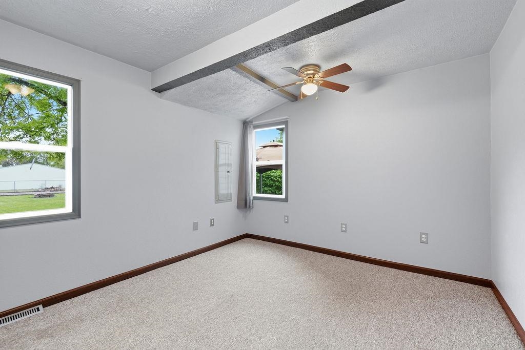 2015 North Vista Road Spokane, WA 99212 - Photo 19 of 50 Gallery Image 19