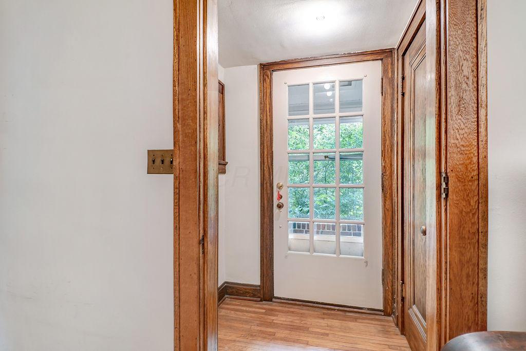 60 Walhalla Road Columbus, OH 43202 - Photo 4 of 38
