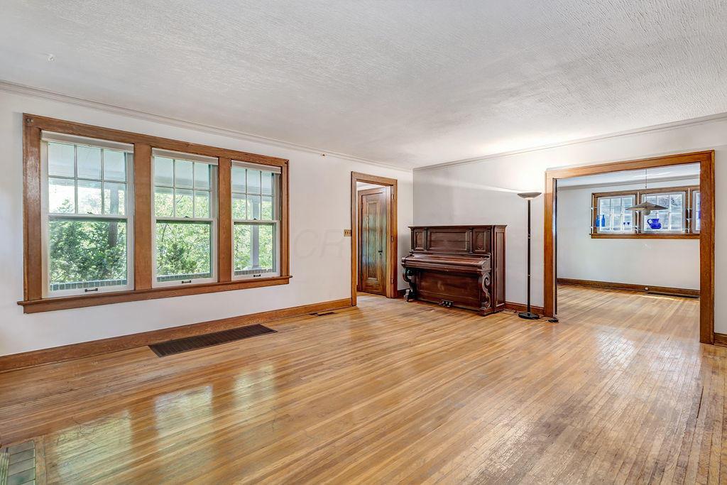 60 Walhalla Road Columbus, OH 43202 - Photo 6 of 38