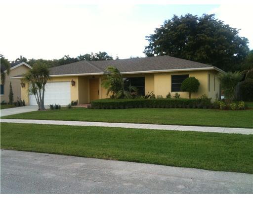 4499 Sugar Pine Drive Boca Raton, FL 33487 - Photo 1 of 17 Primary Photo