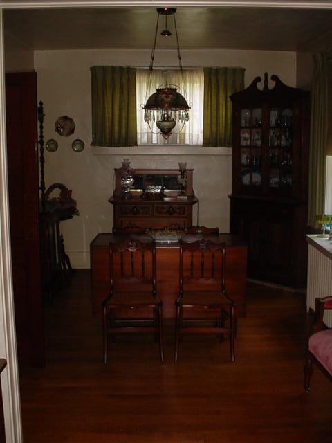 2023 York Road Southwest Roanoke, VA 24015 - Photo 8 of 16 Dining Room