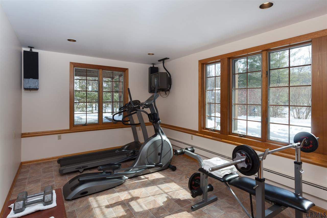 6 Beaver Pond Road Colonie, NY 12211 - Photo 19 of 25 Photo 19