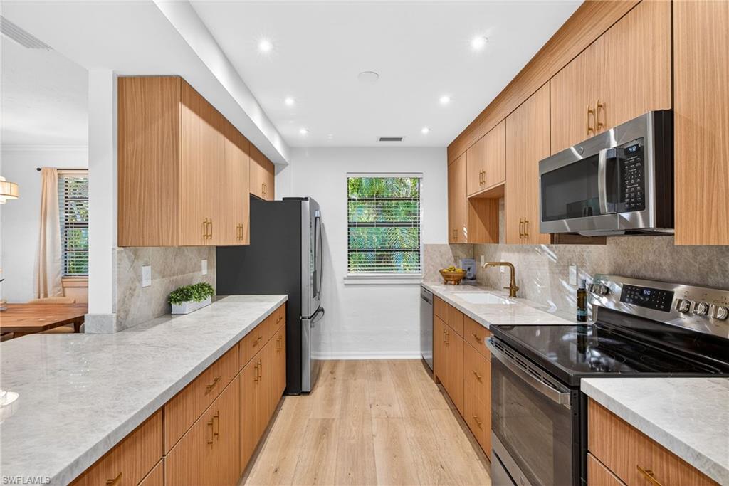 1275 8th Avenue North Naples, FL 34102 - Photo 12 of 32