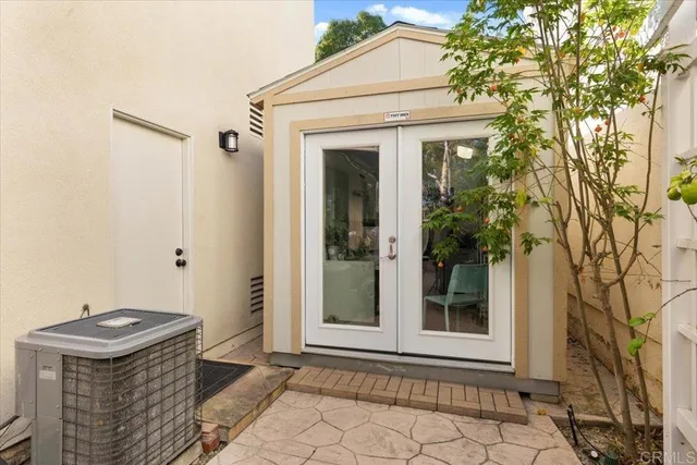 $985,000 | 3069 West Canyon Avenue, San Diego, CA 92123