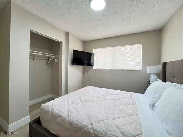 $3,000 | 3087 Capistrano Court, Las Vegas, NV 89121