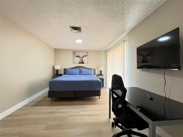 $3,000 | 3087 Capistrano Court, Las Vegas, NV 89121