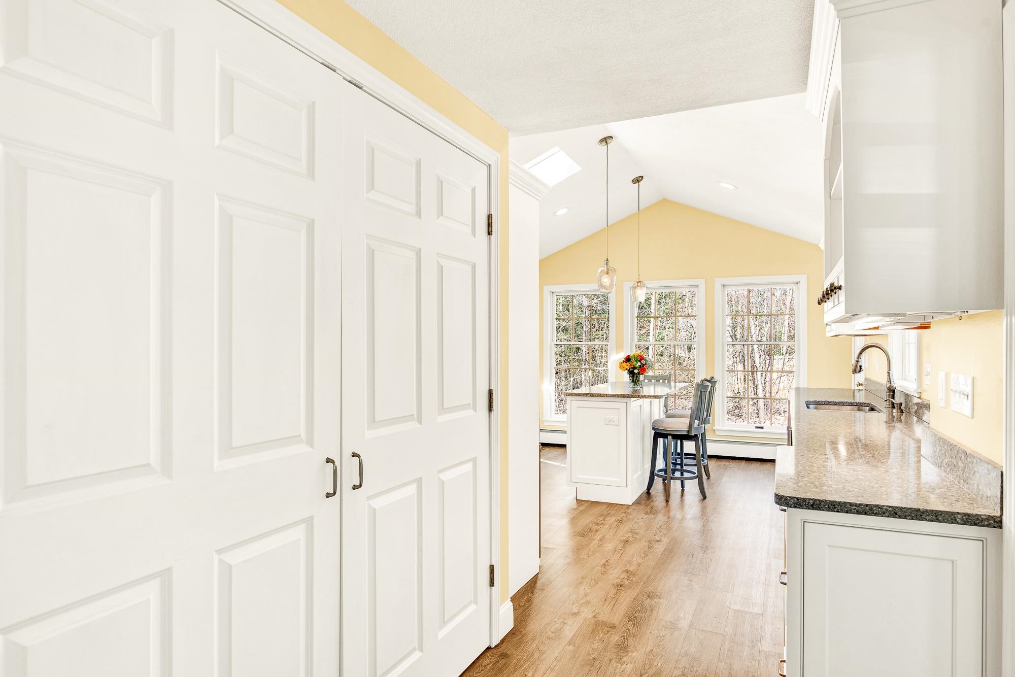 10 Balsam Lane Rochester, NH 03867 - Photo 4 of 40