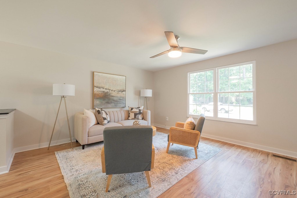 5003 Meredith Woods Road Glen Allen, VA 23060 - Photo 11 of 36 a living room with furniture and a window