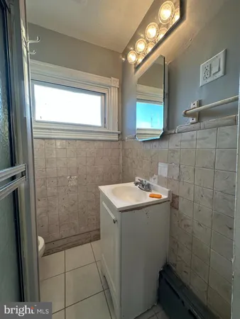 $259,000 | 445 South Olden Avenue, Trenton, NJ 08629