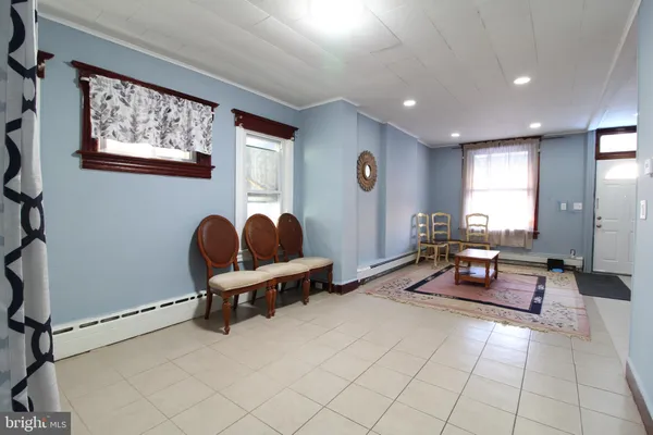 $259,000 | 445 South Olden Avenue, Trenton, NJ 08629