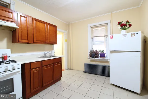 $259,000 | 445 South Olden Avenue, Trenton, NJ 08629