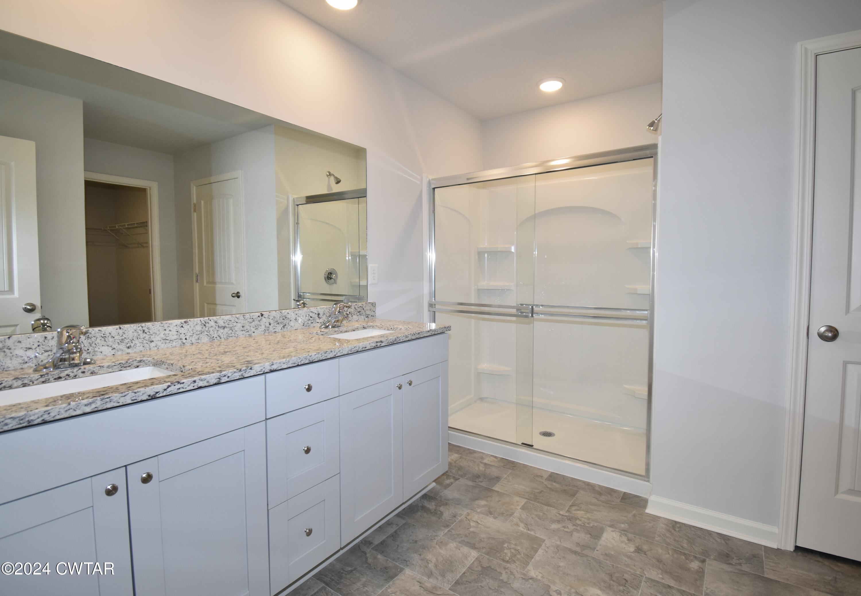 67 Vintage Grove Road Jackson, TN 38305 - Photo 8 of 17 Primary Bathroom