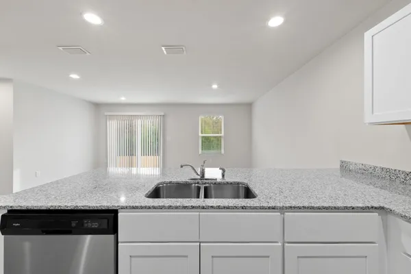 $2,300 | 630 Whispering Creek Avenue, Freeport, FL 32439