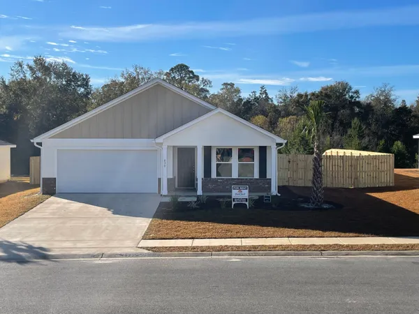 $2,300 | 630 Whispering Creek Avenue, Freeport, FL 32439