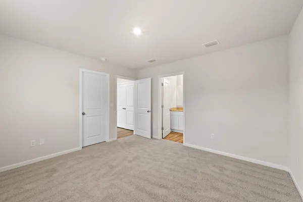 $2,300 | 630 Whispering Creek Avenue, Freeport, FL 32439