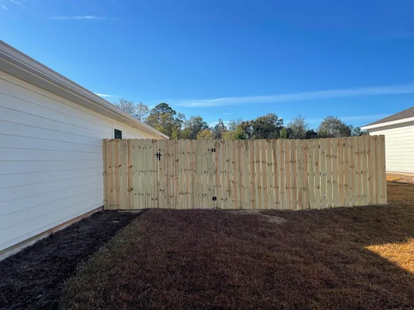 $2,300 | 630 Whispering Creek Avenue, Freeport, FL 32439