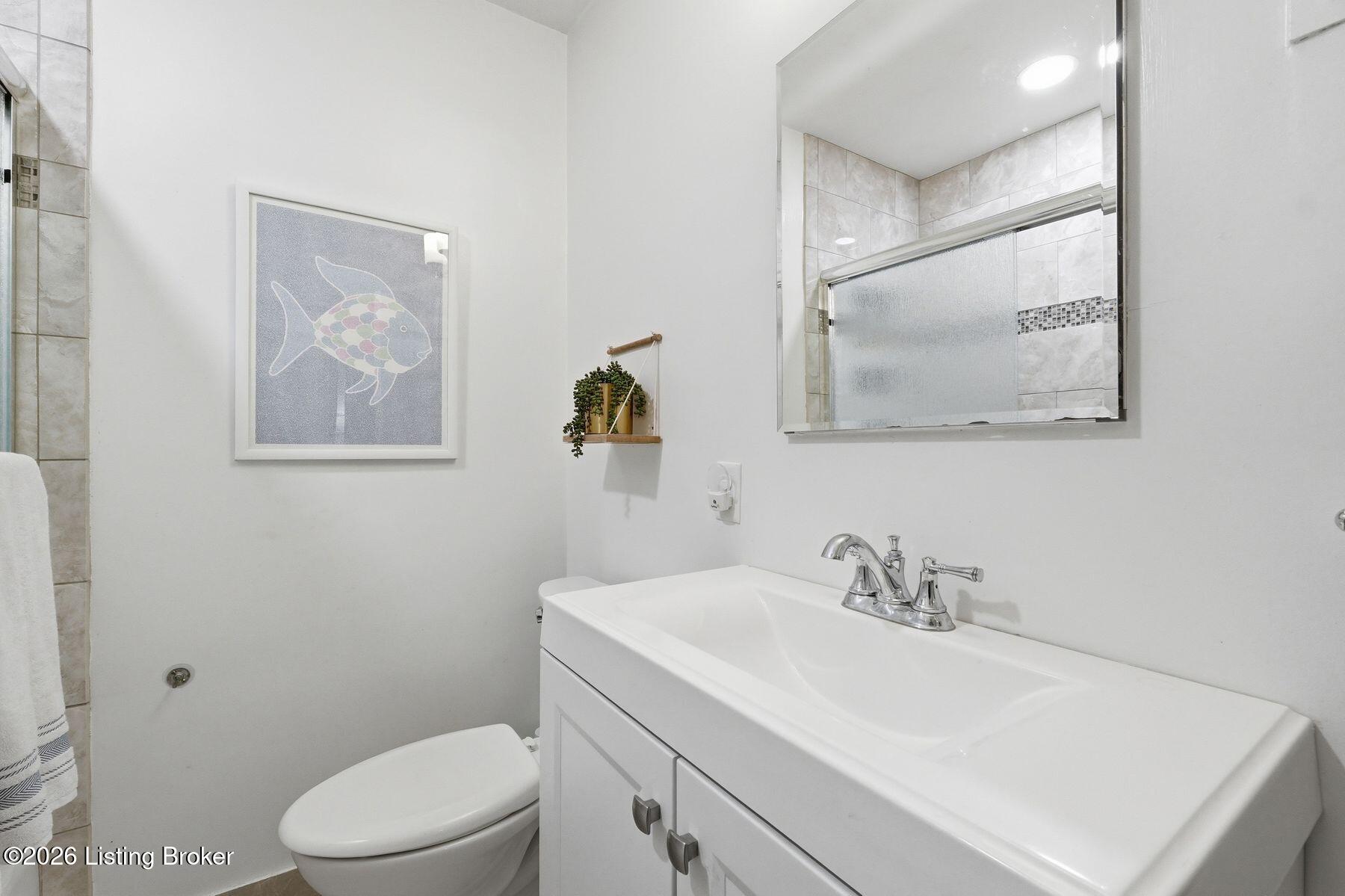 441 Highfield Road Louisville, KY 40207 - Photo 21 of 32 photo_online_021