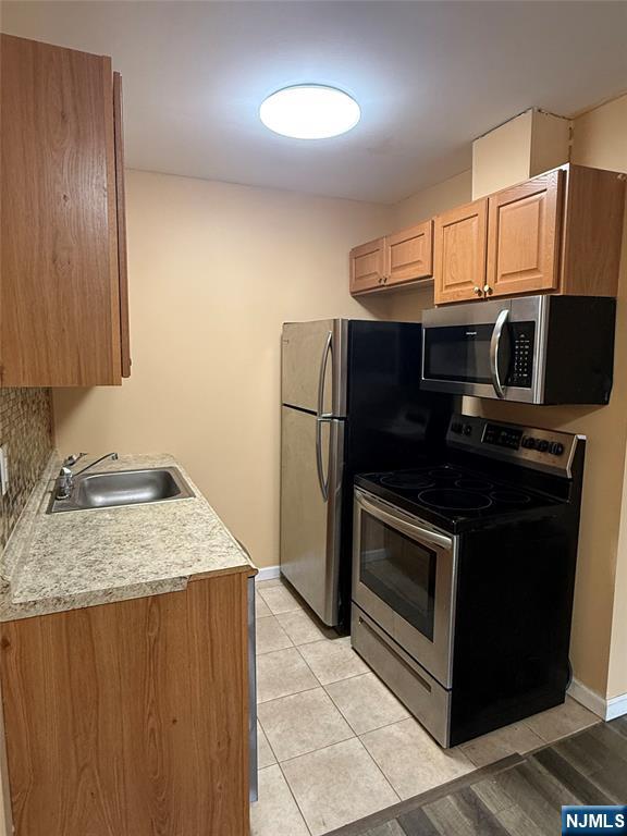 245 Anderson Street, Unit 4I Hackensack, NJ 07601 - Photo 2 of 6 Gallery Image 2