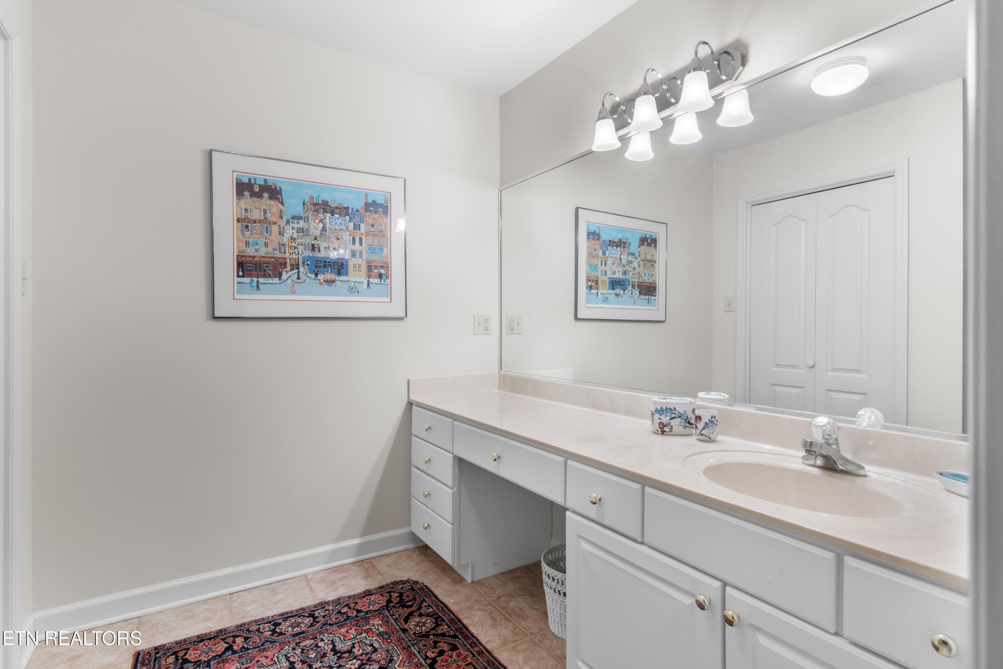 3417 Commodore Point Knoxville, TN 37922 - Photo 24 of 31 a bathroom with a sink a toilet and a mirror