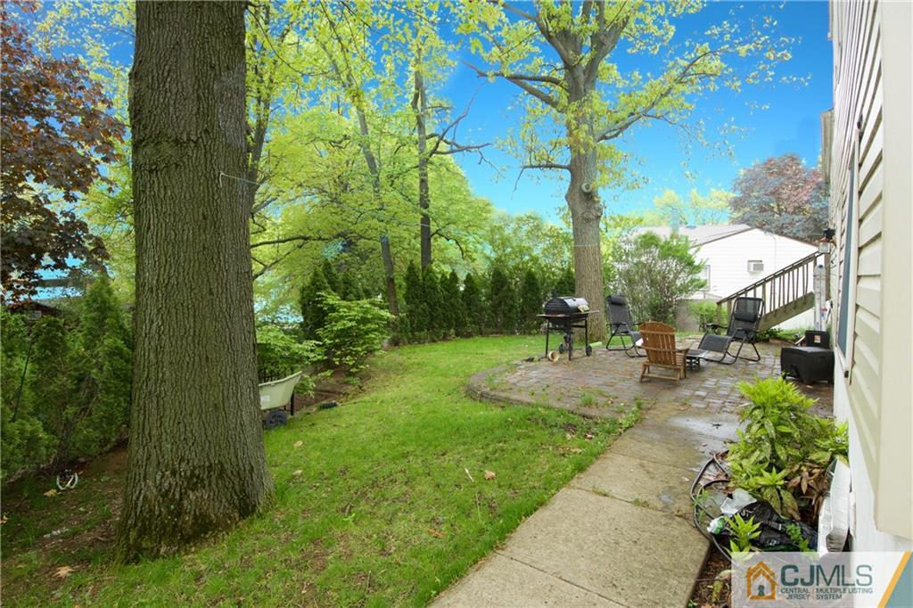 24 Larchmont Road Edison, NJ 08837 - Photo 22 of 22 a view of yard