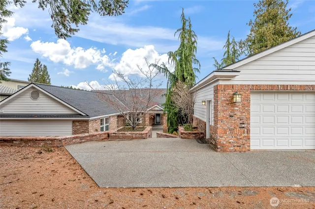 $4,500,000 | 4102 Us Highway, Chelan, WA 98816