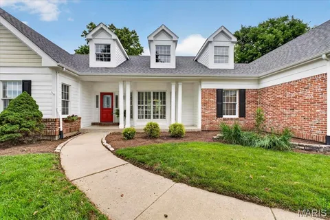 $889,000 | 17715 Drummer Lane, Wildwood, MO 63005