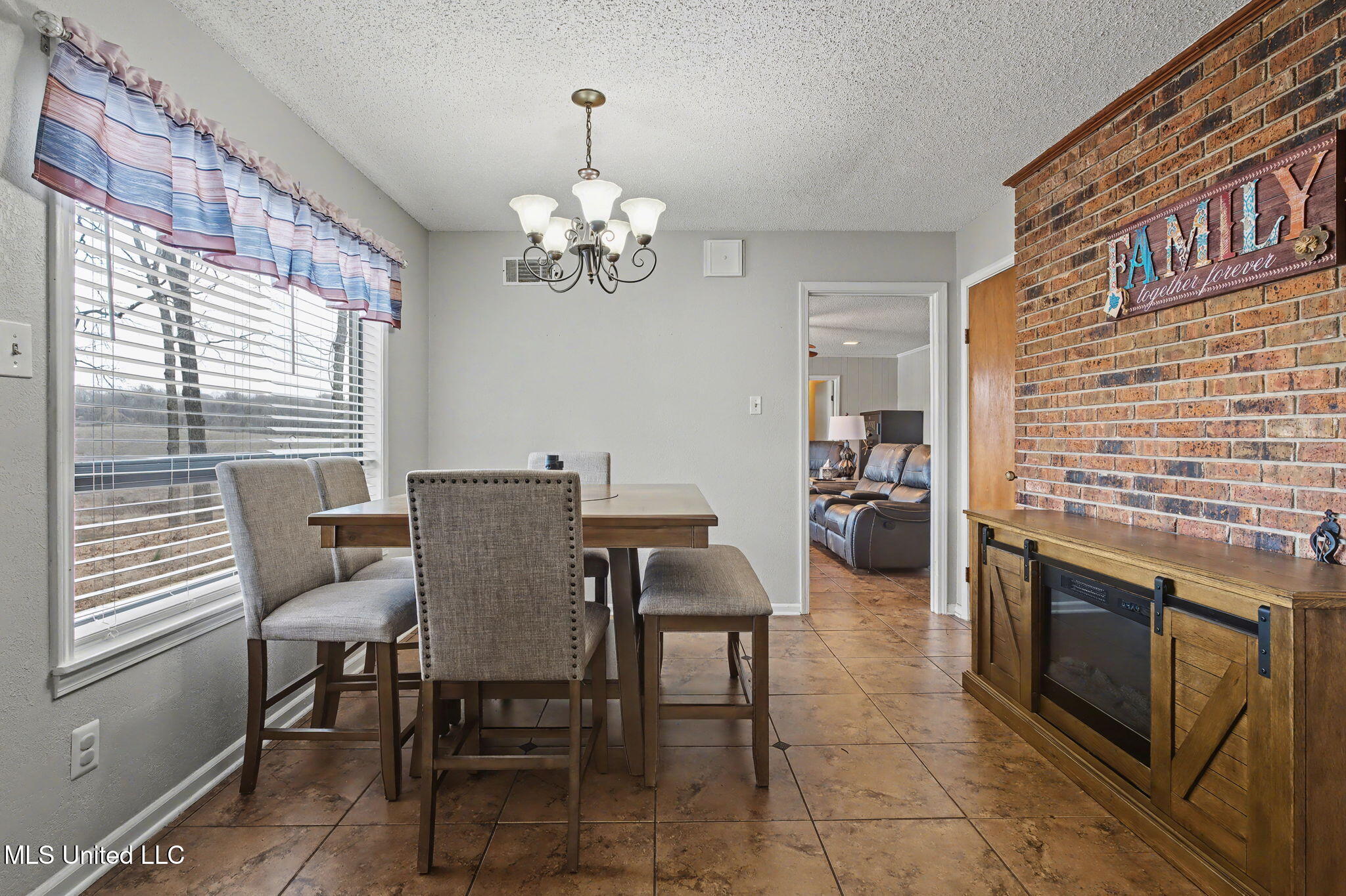 1996 Tanyard Road Hernando, MS 38632 - Photo 11 of 31 12-web-or-mls-1996 Tanyard Rd-11