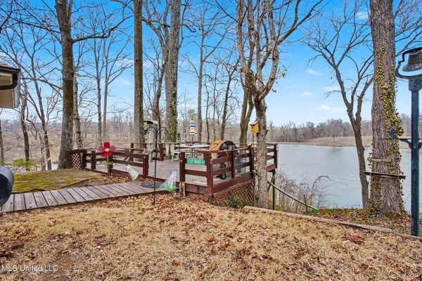 $475,000 | 1996 Tanyard Road, Hernando, MS 38632