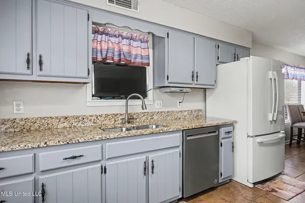 $475,000 | 1996 Tanyard Road, Hernando, MS 38632