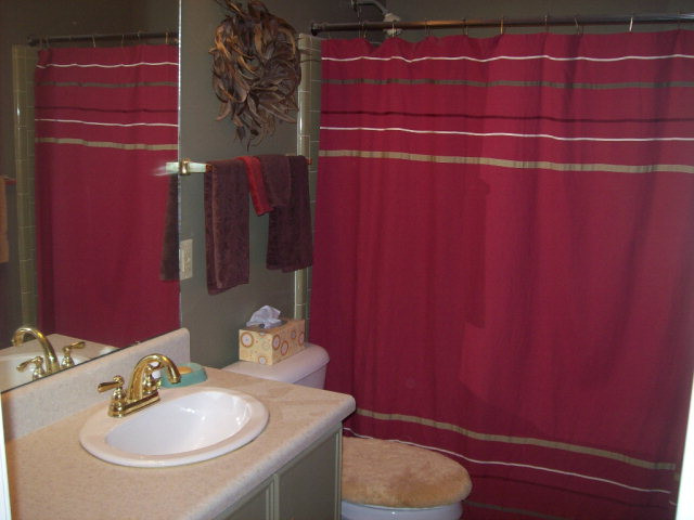 9 Inverness Street West Aiken, SC 29803 - Photo 15 of 15 Hall Bath