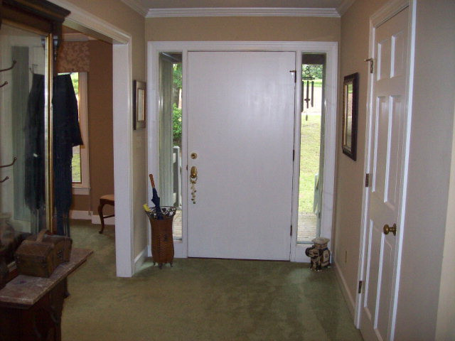 9 Inverness Street West Aiken, SC 29803 - Photo 10 of 15 Foyer